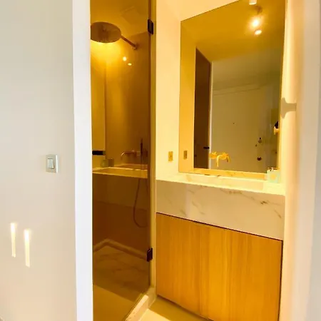 Daire Blvd De La Croisette 82a, Cannes, La Reale