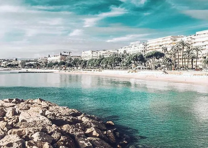 Appartement Blvd De La Croisette 82a, Cannes, La Réale