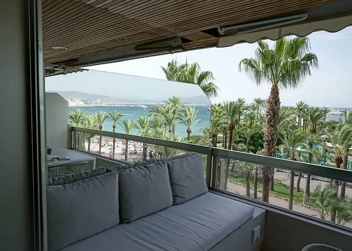 Blvd De La Croisette 82a, Cannes, La Reale * كان