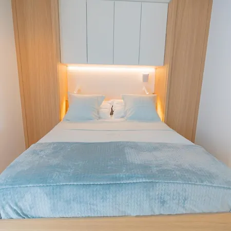 Blvd De La Croisette 82a, Cannes, La Reale Daire